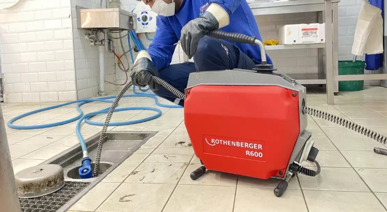 Gölcük Tesisatci Gider Mutfak Açma 